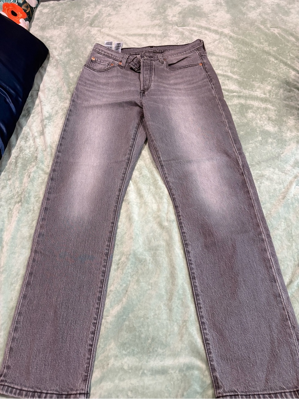 Levi's Women's Gray Straight-Leg Jeans